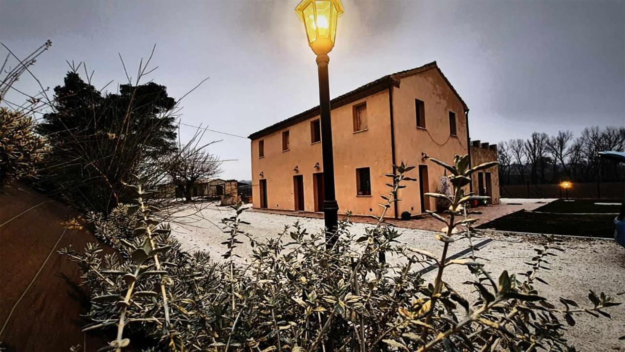 Casa Montefiore 13 Iris Lt Nella Tranquilla Campagna Marchigiana Ancône Extérieur photo